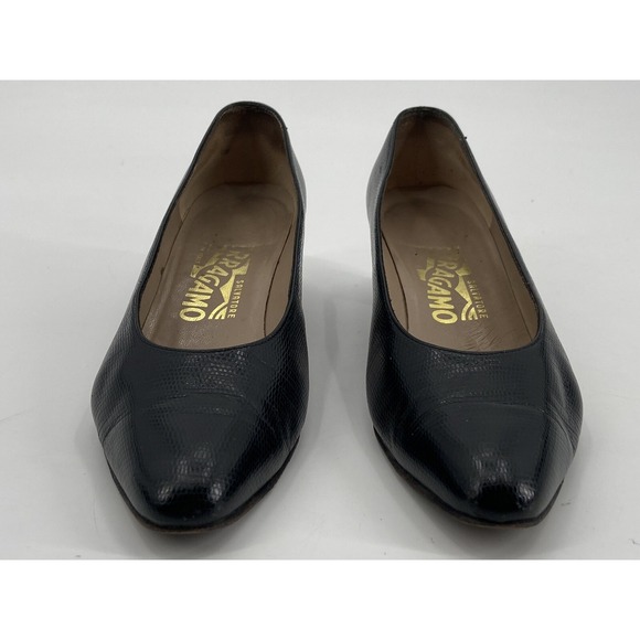 SALVATORE FERRAGAMO Black Leather Chunky Heels Pumps Sz 5.5 B - Picture 2 of 11